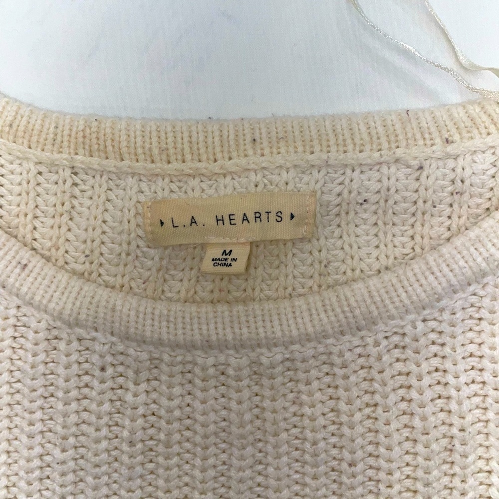 LA Hearts Sweater - Picture 6 of 6
